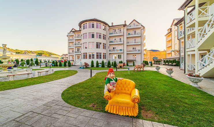 Отель "Democratia Ultra All Inclusive Family Hotel" / "Демократия Ультра Все Включено"